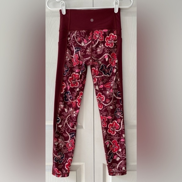 Athleta Affirmation 7/8 Leggings in Powervita. Women’s Size XS in Dark Garnet - Picture 2 of 11